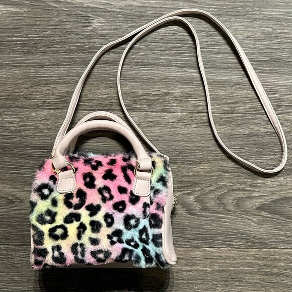 Luv Betsey by Betsey Johnson Harley Mini Barrel Bag Pink Cheetah Print Faux Fur - Picture 2 of 13